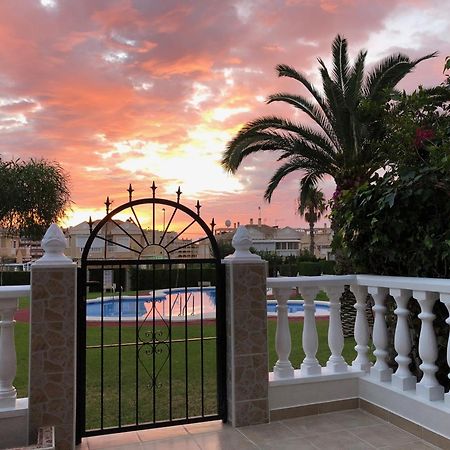 Bungalow Torrevieja Argonautas Exteriör bild